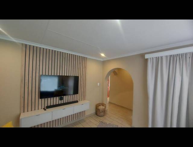 3 BEDROOM HOUSE FOR SALE IN SUNWARD PARK